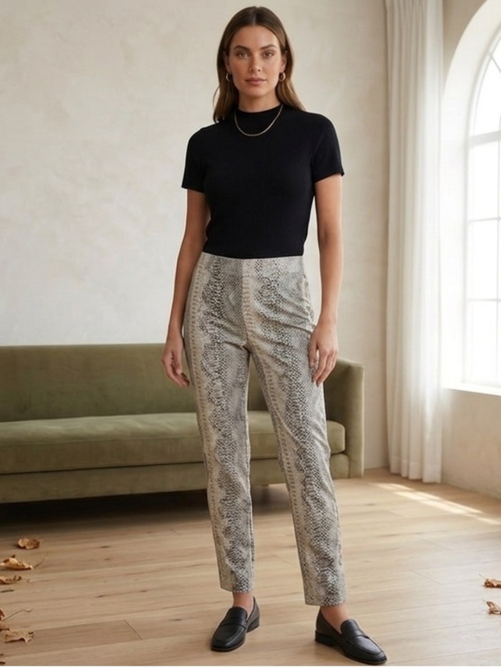 Boston Proper Faux Snakeskin look Pants Grey Cream Women's Size Small
